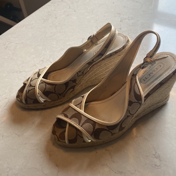 Coach espadrille style wedge sandals - Picture 2 of 6